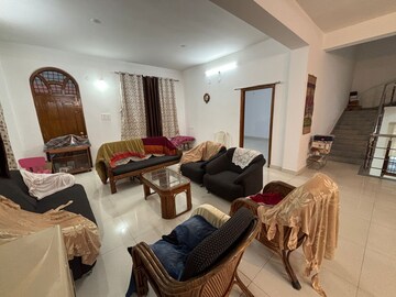 Living Room in 4 BHK Builder Floor at Banjara Hills – for Rent