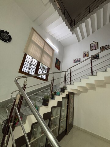  4 BHK Builder Floor at Banjara Hills – for Rent