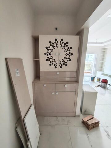 Room in 3 BHK Apartment at Rajapushpa Provincia, Narsingi – for Rent