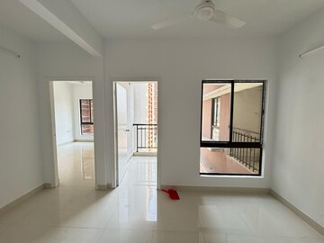 Room in 2 BHK Apartment at DTC Southern Heights, Joka – for Rent