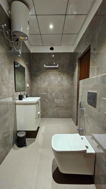 Bathroom in 3 BHK Apartment at Banjara Hills – for Rent