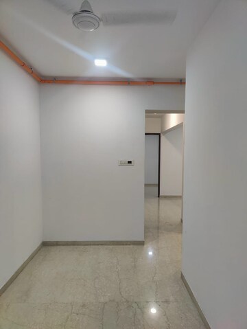 Room in 2 BHK Apartment at Platinum Life, Andheri West – for Rent