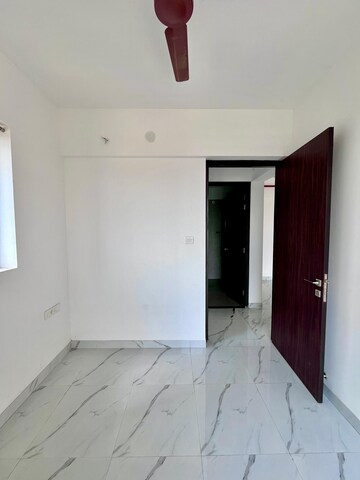 Room in 2 BHK Apartment at Raymond Ten X Habitat, Pokhran Road No Two – for Rent
