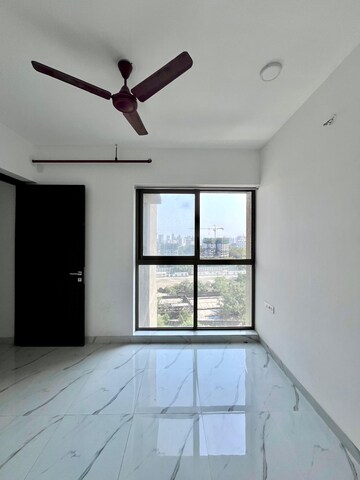 Room in 2 BHK Apartment at Raymond Ten X Habitat, Pokhran Road No Two – for Rent