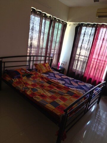Room in 3 BHK Apartment at Arihant Residency Sion, Sion – for Rent