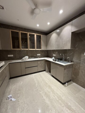 Kitchen in 3 BHK Builder Floor at Shivalik Colony – for Rent
