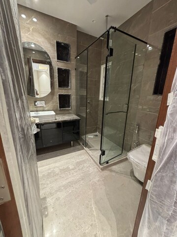 Attached Bathroom in 3 BHK Builder Floor at Shivalik Colony – for Rent