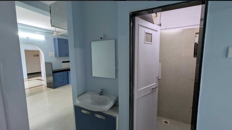 Bathroom, skylark-towers-chs 2 Bedroom 1100 Sq.Ft. Apartment In Andheri West Mumbai 8530079