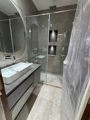 Attached Bathroom in 3 BHK Builder Floor at Shivalik Colony – for Rent