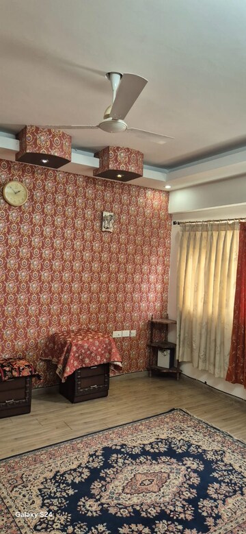 Living Room in 3 BHK Apartment at Sector 82 – for Rent