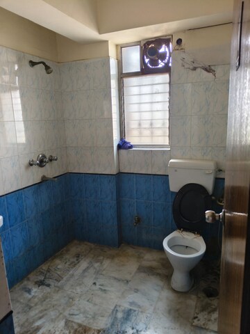 Attached Bathroom in 3 BHK Apartment at Ideal Towers, Diamond Harbour Road – for Rent