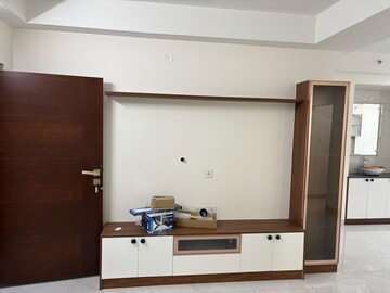 Room in 3 BHK Apartment at Poulomi Avante, Kokapet – for Rent