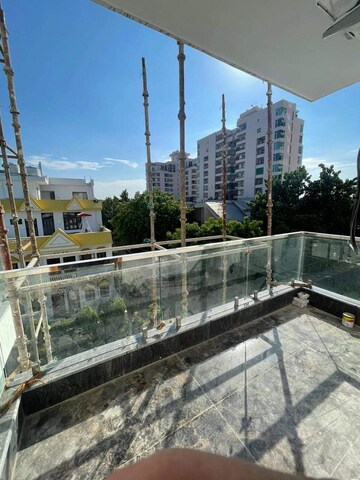 Balcony in 1 BHK Builder Floor at Sector 31 – for Rent