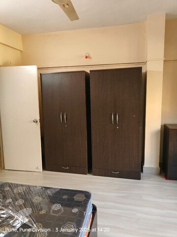 Room in 1 BHK Apartment at Windsor Estate, Kalyani Nagar – for Rent