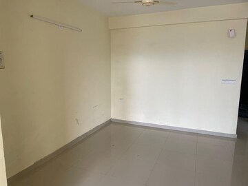 2 BHK Apartment For Rent in Pyramid Heights, Sector 85