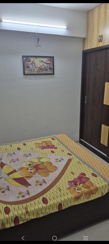 Room in 3 BHK Apartment at Kadamb Pushp, Zundal – for Rent