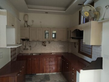 1 BHK Builder Floor For Rent in Sector 40