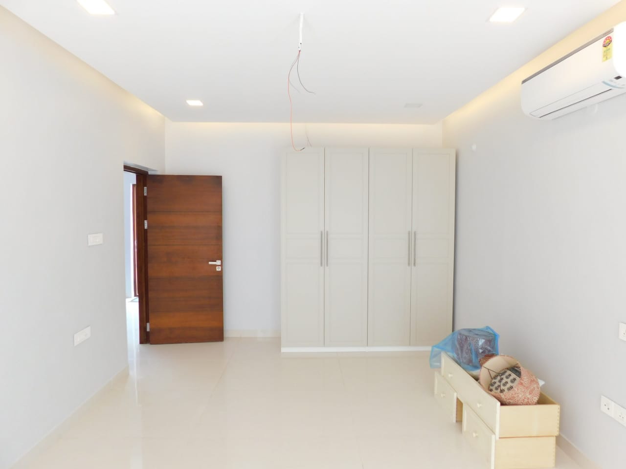 3 BHK + Pooja Room 2800 Sq.Ft. Apartment in Visions Urjith