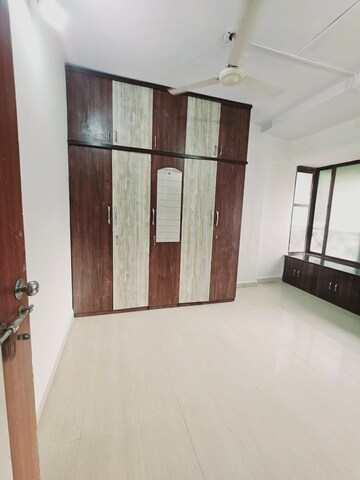 Room in 2 BHK Apartment at Kharghar Sector 3 – for Rent