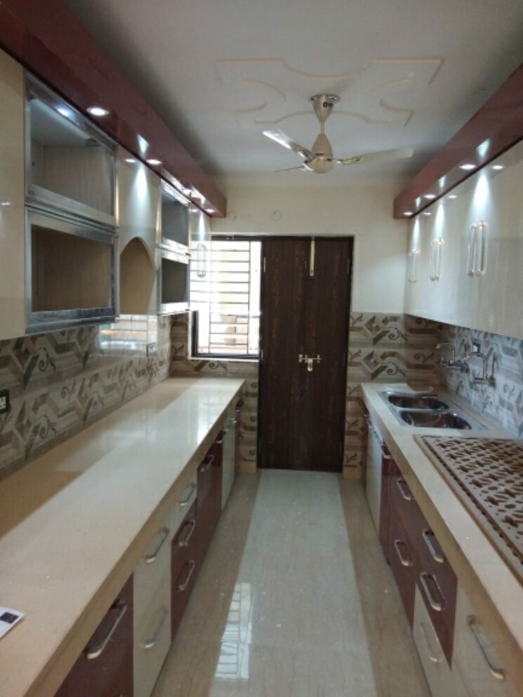 Kitchen, vipul-world-plots 3 Bedroom 1600 Sq.Ft. Builder Floor In Sector 48 Gurgaon 8530765