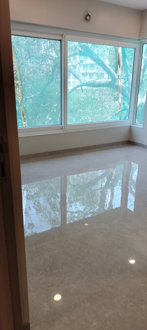 Room in 1 BHK Apartment at Pratham 5TH Element, Andheri West – for Sale