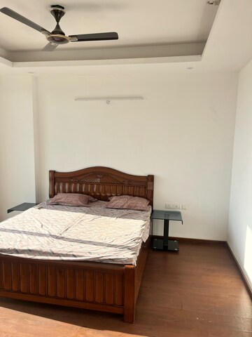 Room in 3.5 BHK Builder Floor at Omaxe New Chandigarh, North Mullanpur – for Rent