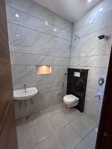 Attached Bathroom in 3 BHK Builder Floor at Omaxe New Chandigarh, North Mullanpur – for Rent