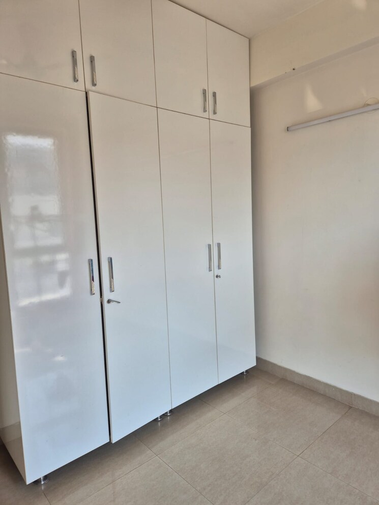 Bedroom, emaar-emerald-estate 3 Bedroom 1395 Sq.Ft. Apartment In Sector 65 Gurgaon 8531232