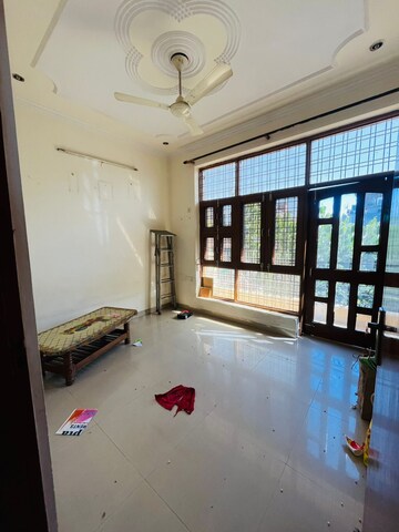 2 BHK Builder Floor For Rent in Sector 46