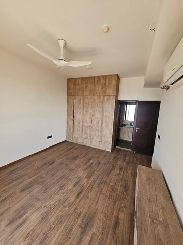 Bedroom in 2 BHK Builder Floor at Sector 46 – for Rent