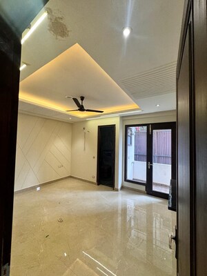 4 BHK Builder Floor For Sale in Sushant Lok 2, Sector 57