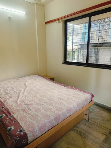 Bedroom in 1 BHK Apartment at Bandra West – for Rent