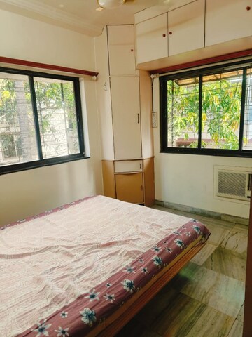 Bedroom in 1 BHK Apartment at Bandra West – for Rent