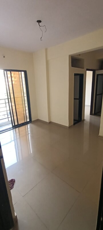 Room in 1 BHK Apartment at Manibhadra Avenue, Nalasopara West – for Sale