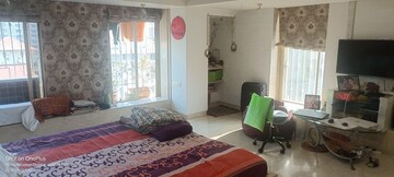 Bedroom in 3 BHK Apartment at Khar West – for Rent