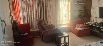 Living Room in 3 BHK Apartment at Khar West – for Rent