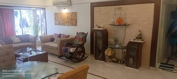 Living Room in 3 BHK Apartment at Khar West – for Rent