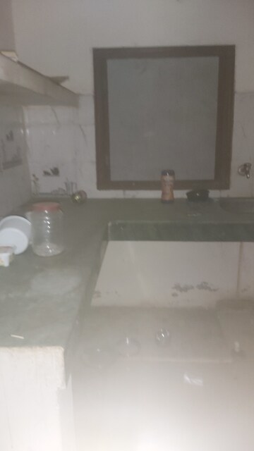 Kitchen in 1.5 BHK Builder Floor at Mayur Vihar – for Rent