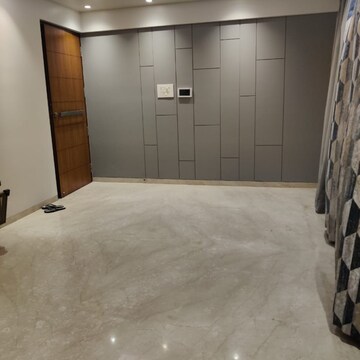 2 BHK Apartment For Sale in Khar West