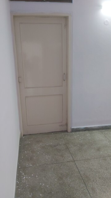 1 RK Apartment For Rent in Mayur Vihar