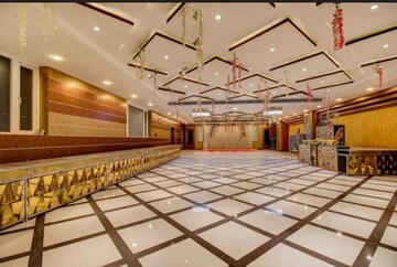 Room in 2 BHK Apartment at Pyramid Nest, Sector 85 – for Rent