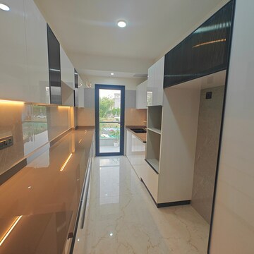Kitchen in 4 BHK Builder Floor at BPTP Astaire Gardens, Sector 70a – for Sale