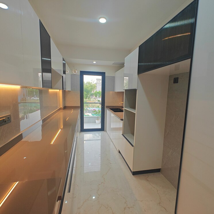 Kitchen, bptp-astaire-gardens 4 Bedroom 2022 Sq.Ft. Builder Floor In Sector 70a Gurgaon 8531890