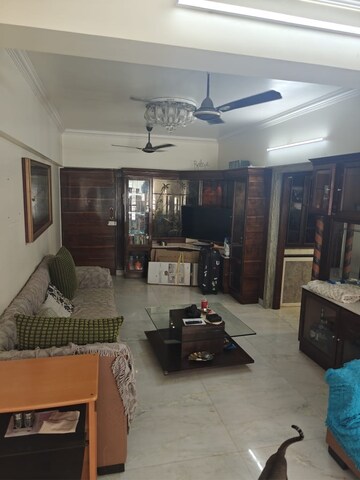 Living Room in 2 BHK Apartment at Andheri West – for Rent