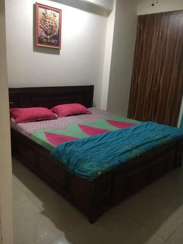 Bedroom in 2 BHK Apartment at Gaur City 2 - 14th Avenue, Sector 16c Greater Noida – for Rent