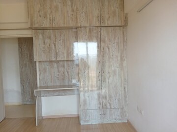 Room in 3 BHK Apartment at DLF Regal Gardens, Sector 90 – for Sale