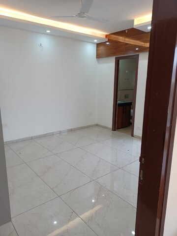 Bedroom in 3.5 BHK Apartment at Rishita Manhattan, Gomti Nagar – for Rent