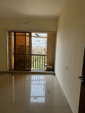 Bedroom in 2 BHK Apartment at Andheri West – for Rent