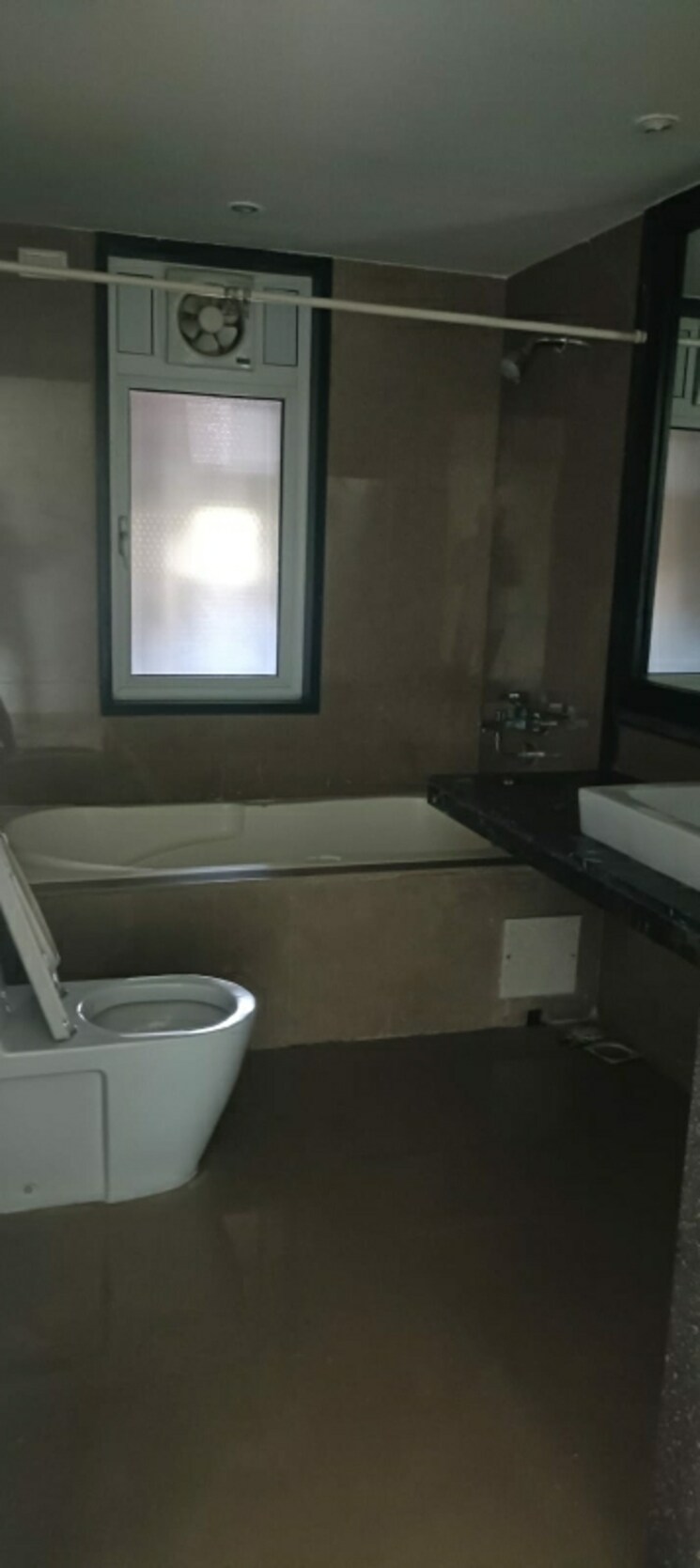 Bathroom, hiranandani-gardens-evita 5 Bedroom 4850 Sq.Ft. Apartment In Powai Mumbai 8532039
