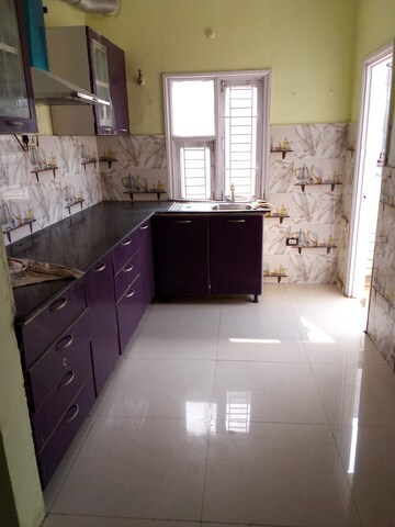 Kitchen in 4 BHK Apartment at Hazratganj – for Rent